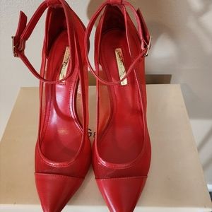 BCBG pump, red, size 6.5